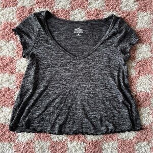 Hollister V Neck Ruffle/Lettuce Trim Crop Top Size XS